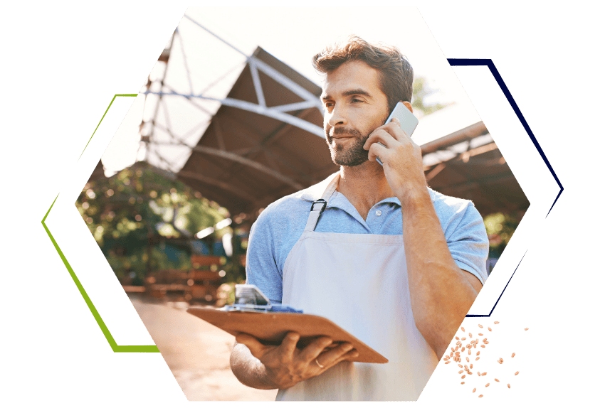 rendez-votre-equipe-commerciale-agricole-plus-efficace-dans-le-suivi-du-portefeuille-agriculteurs-accedez-aux-historiques-par-client-et-produit-suivez-les-clients-gagnes-perdus-et-les-objectifs-qualifiez-les-exploitations-pour-optimiser-les-campagnes-commerciales